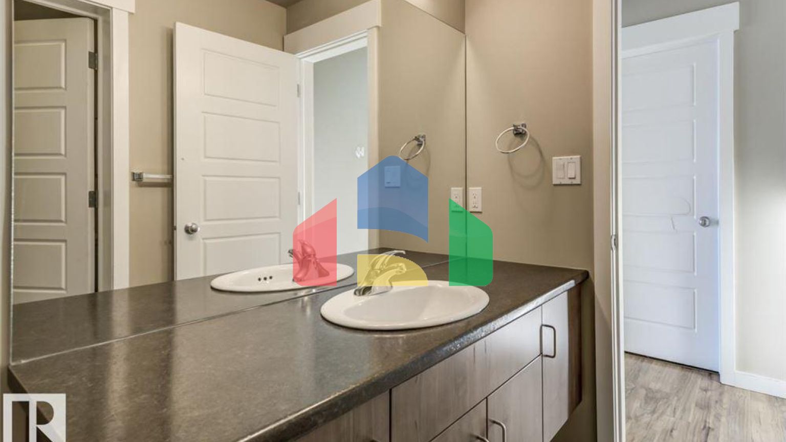 Residential - Condo/Apartment - Edmonton, Canada - Canada