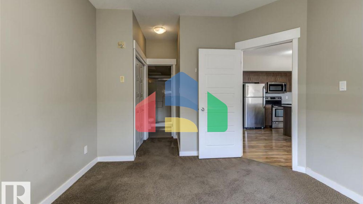 Residential - Condo/Apartment - Edmonton, Canada - Canada