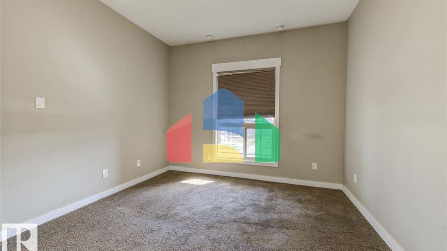 Residential - Condo/Apartment - Edmonton, Canada - Canada