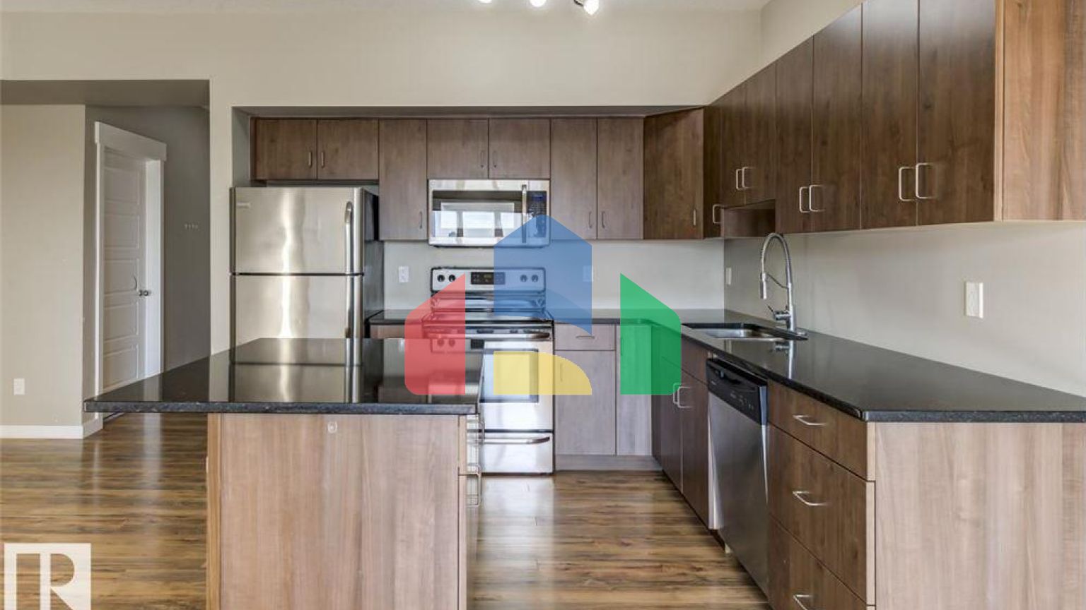 Residential - Condo/Apartment - Edmonton, Canada - Canada