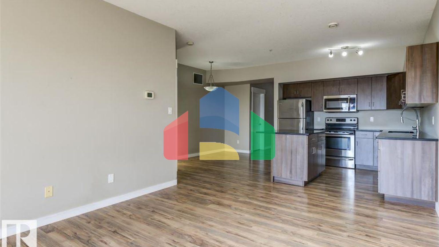 Residential - Condo/Apartment - Edmonton, Canada - Canada