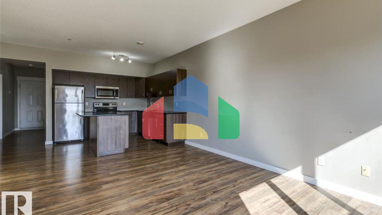 Residential - Condo/Apartment - Edmonton, Canada - Canada