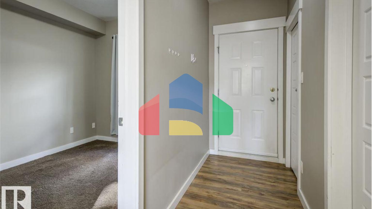 Residential - Condo/Apartment - Edmonton, Canada - Canada