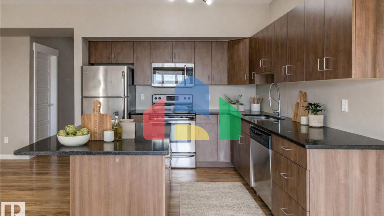 Residential - Condo/Apartment - Edmonton, Canada - Canada