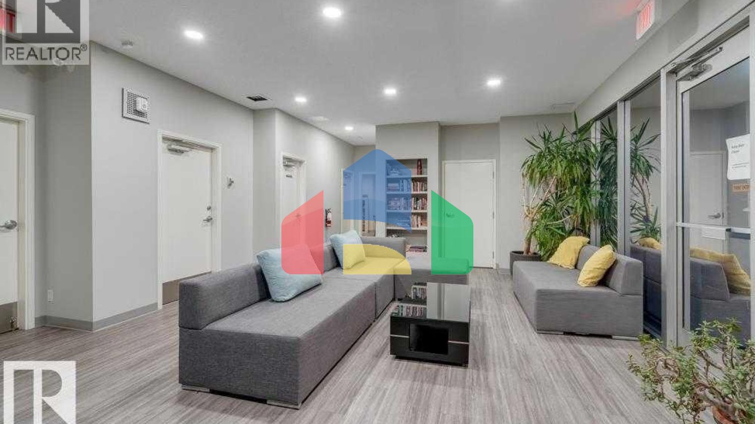 Residential - Single Family Home - Edmonton, Canada - Canada