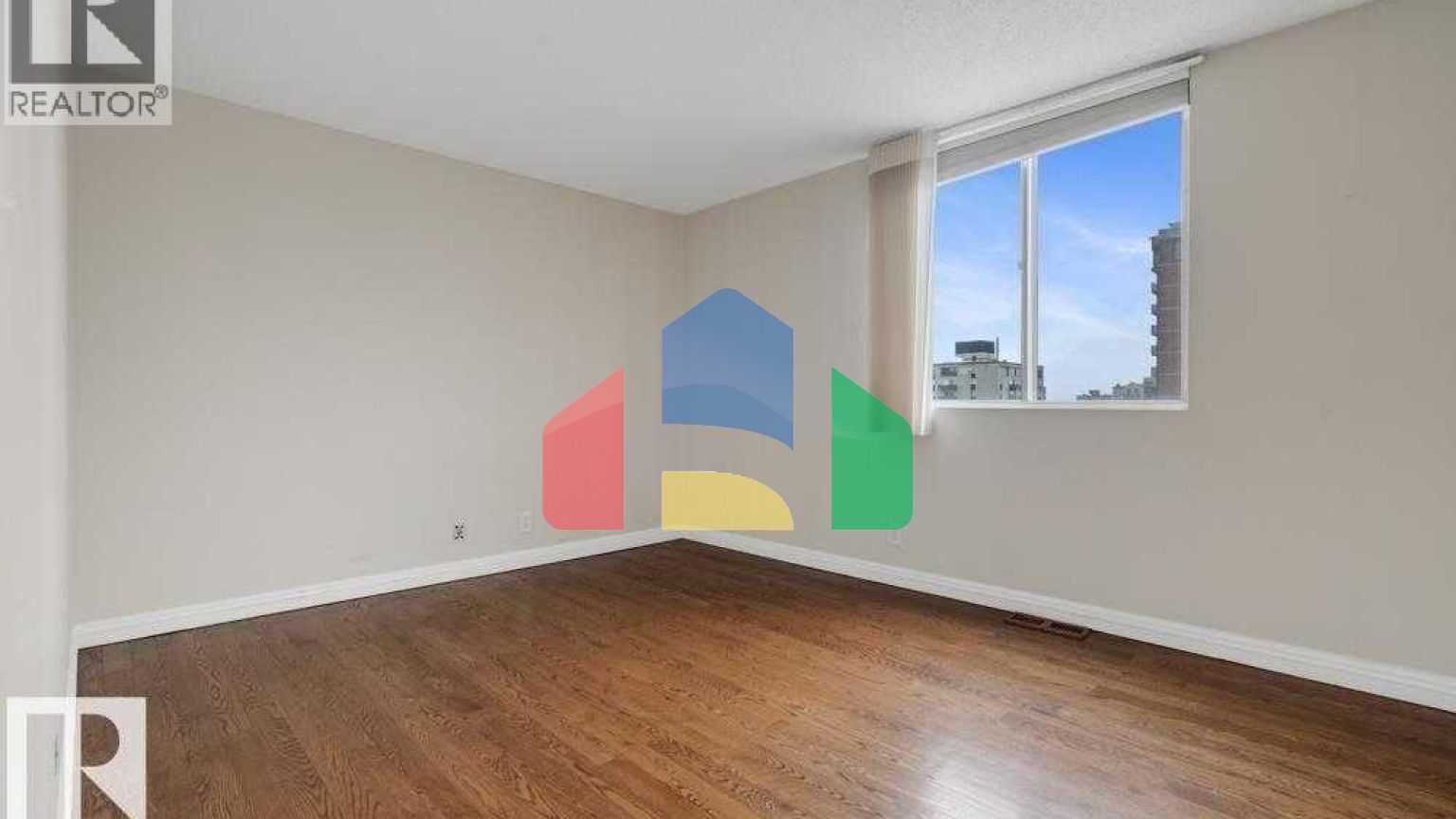 Residential - Single Family Home - Edmonton, Canada - Canada