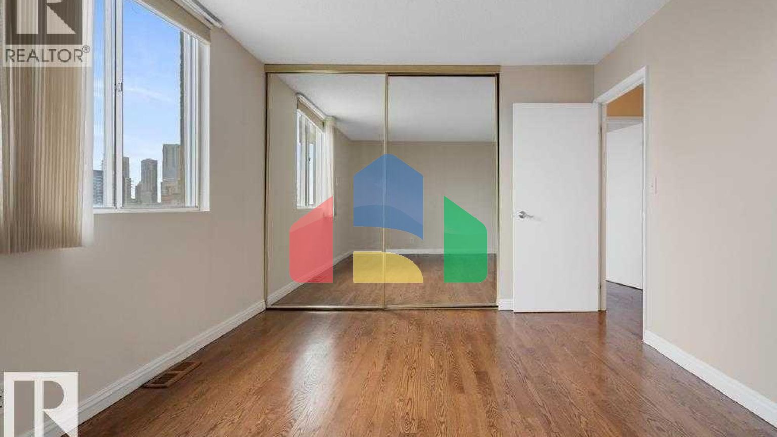 Residential - Single Family Home - Edmonton, Canada - Canada