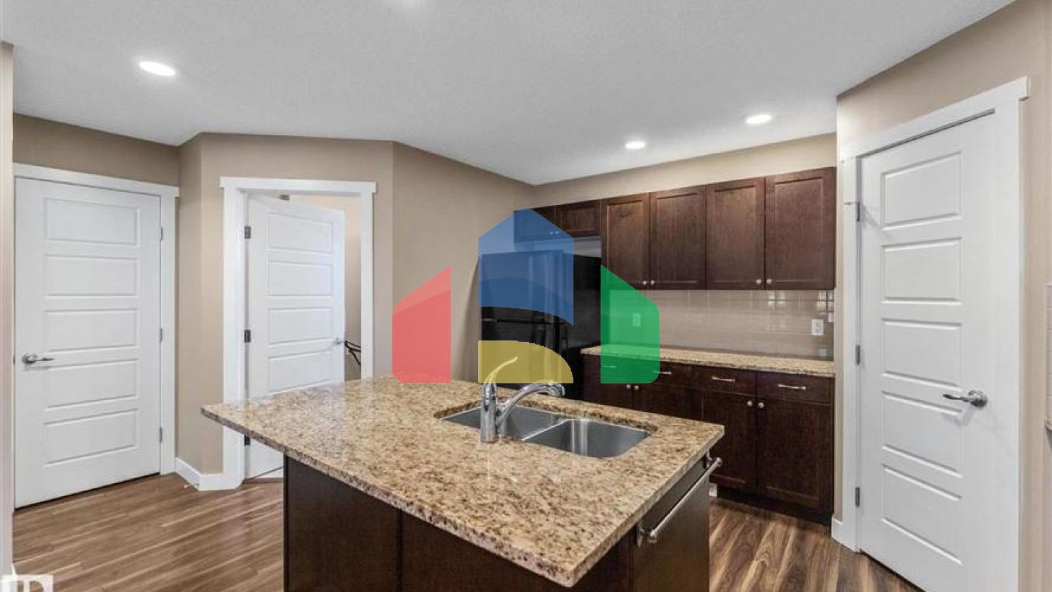 Residential - Townhouse - Edmonton, Canada - Canada