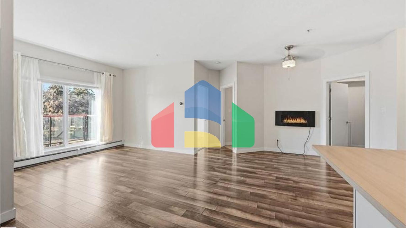 Residential - Single Family Home - Edmonton, Canada - Canada