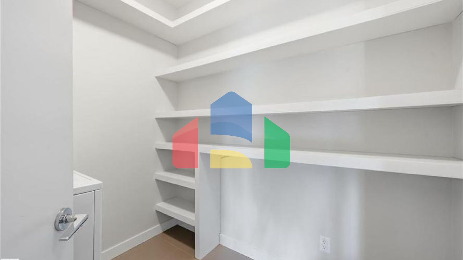 Residential - Single Family Home - Edmonton, Canada - Canada