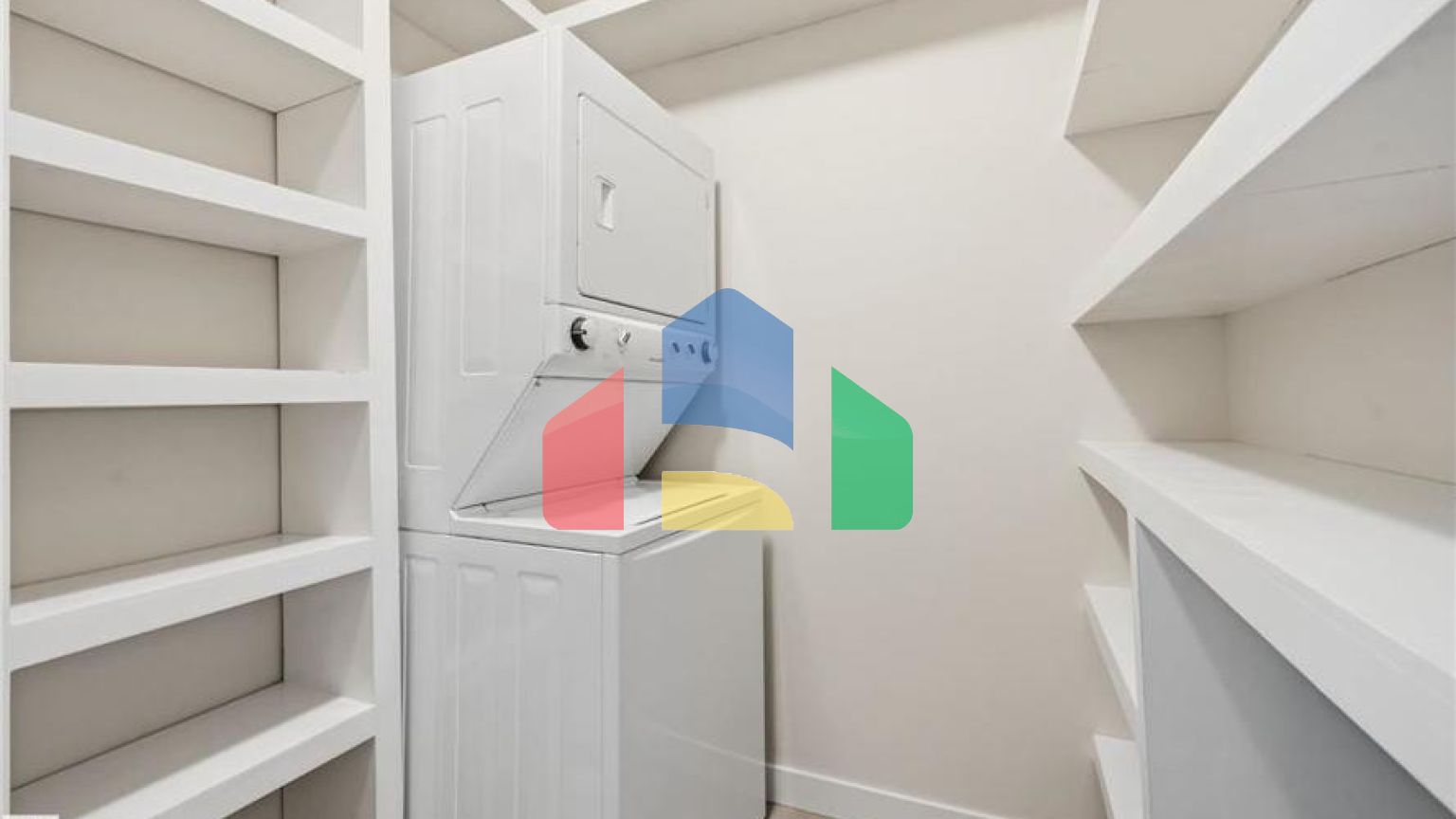 Residential - Single Family Home - Edmonton, Canada - Canada