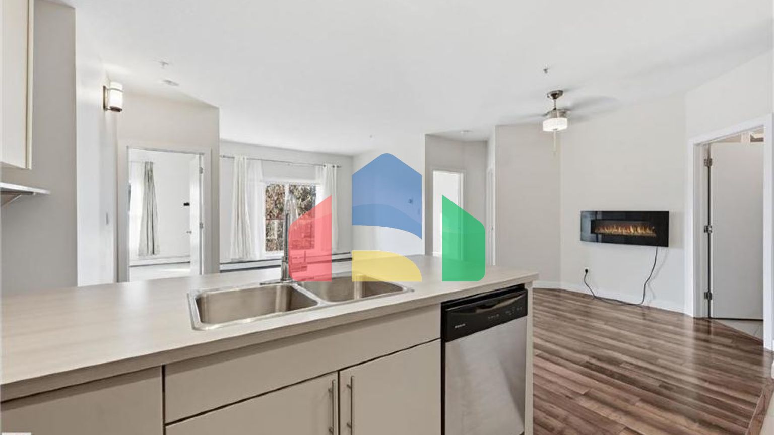 Residential - Single Family Home - Edmonton, Canada - Canada