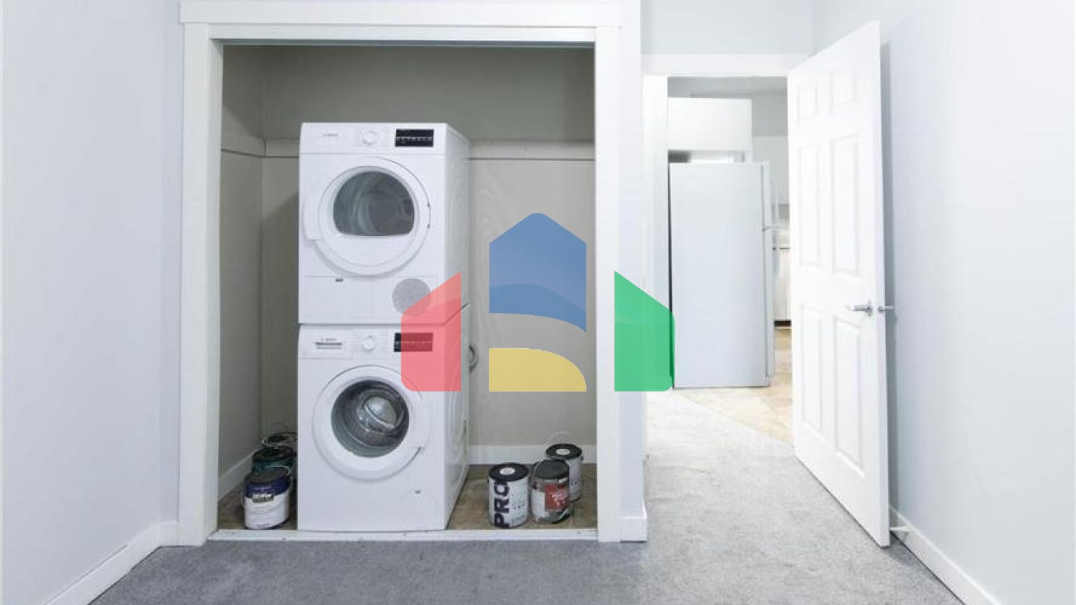 Residential - Single Family Home - Edmonton, Canada - Canada