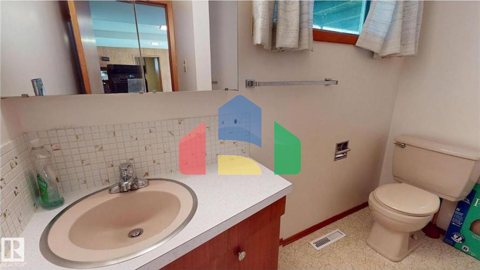 Residential - Single Family Home - Edmonton, Canada - Canada