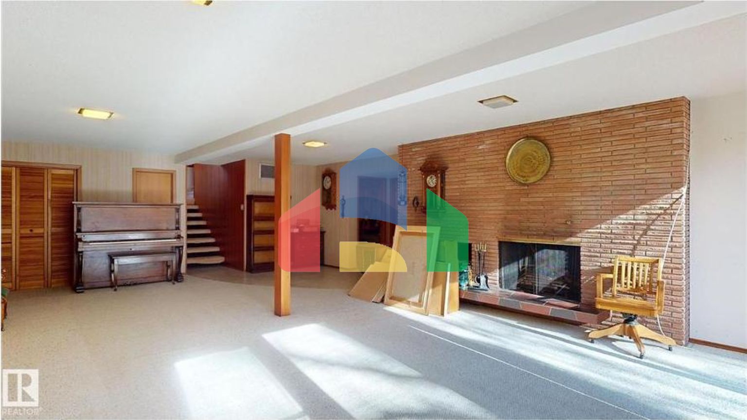 Residential - Single Family Home - Edmonton, Canada - Canada