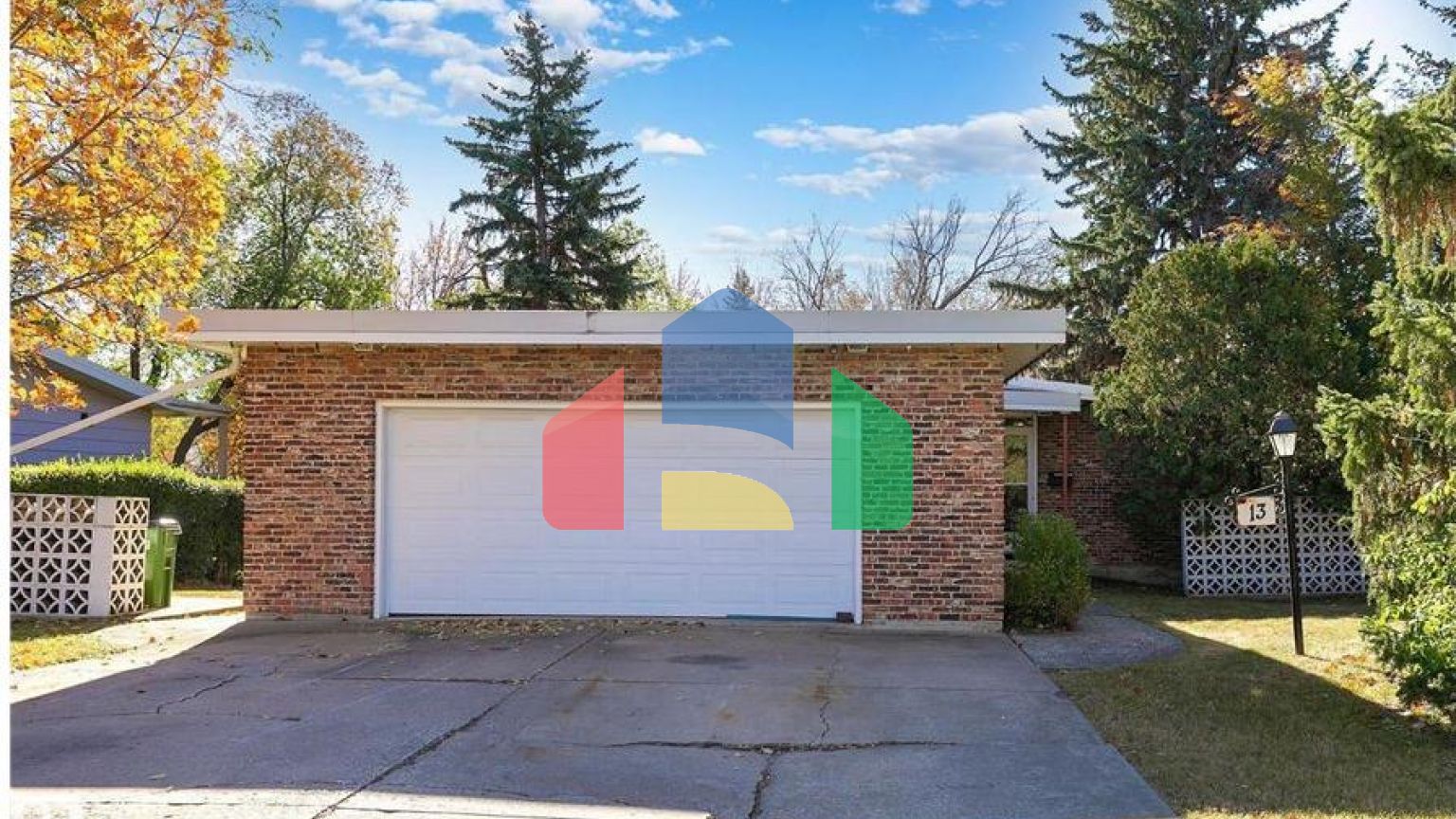 Residential - Single Family Home - Edmonton, Canada - Canada