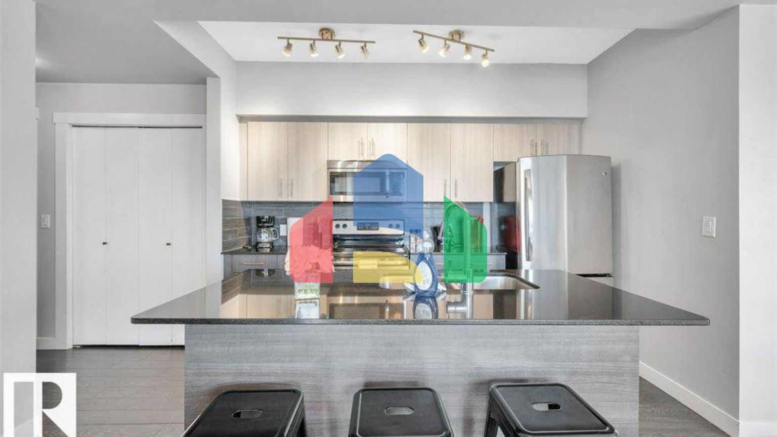 Residential - Condo/Apartment - Edmonton, Canada - Canada