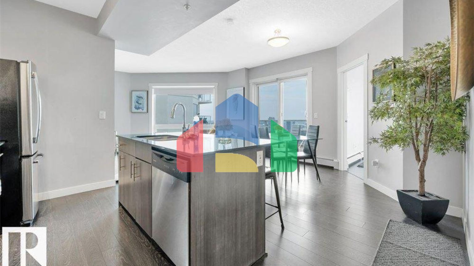 Residential - Condo/Apartment - Edmonton, Canada - Canada