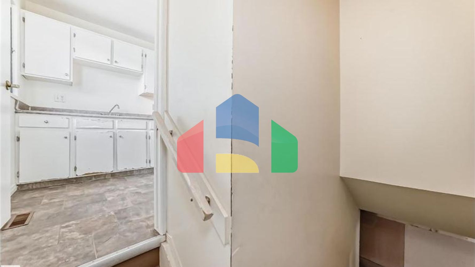 Residential - Single Family Home - Edmonton, Canada - Canada