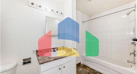 Residential - Single Family Home - Edmonton, Canada - Canada