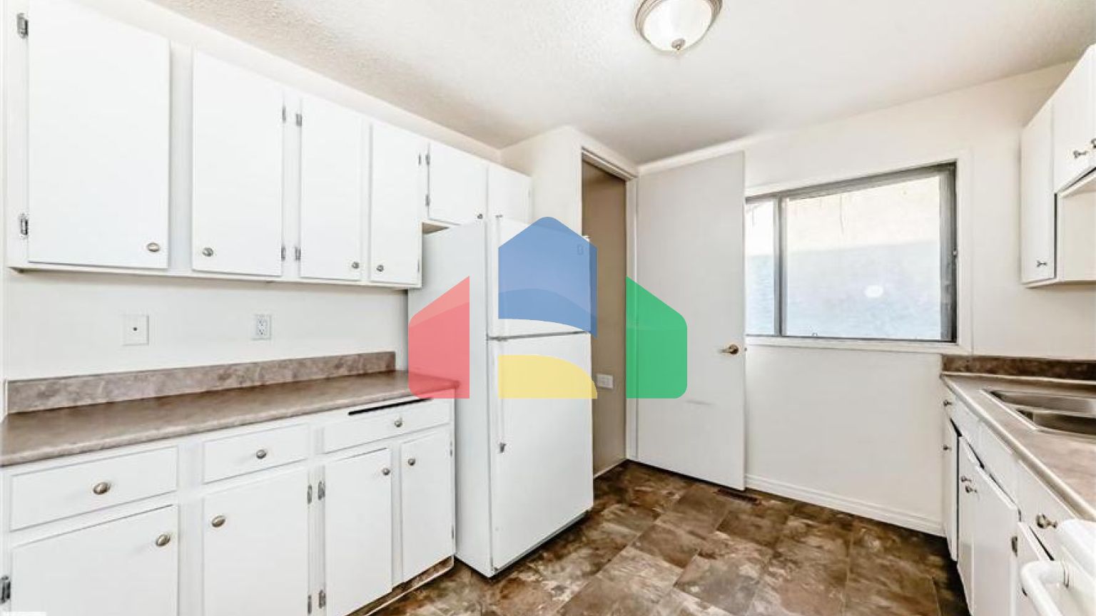 Residential - Single Family Home - Edmonton, Canada - Canada