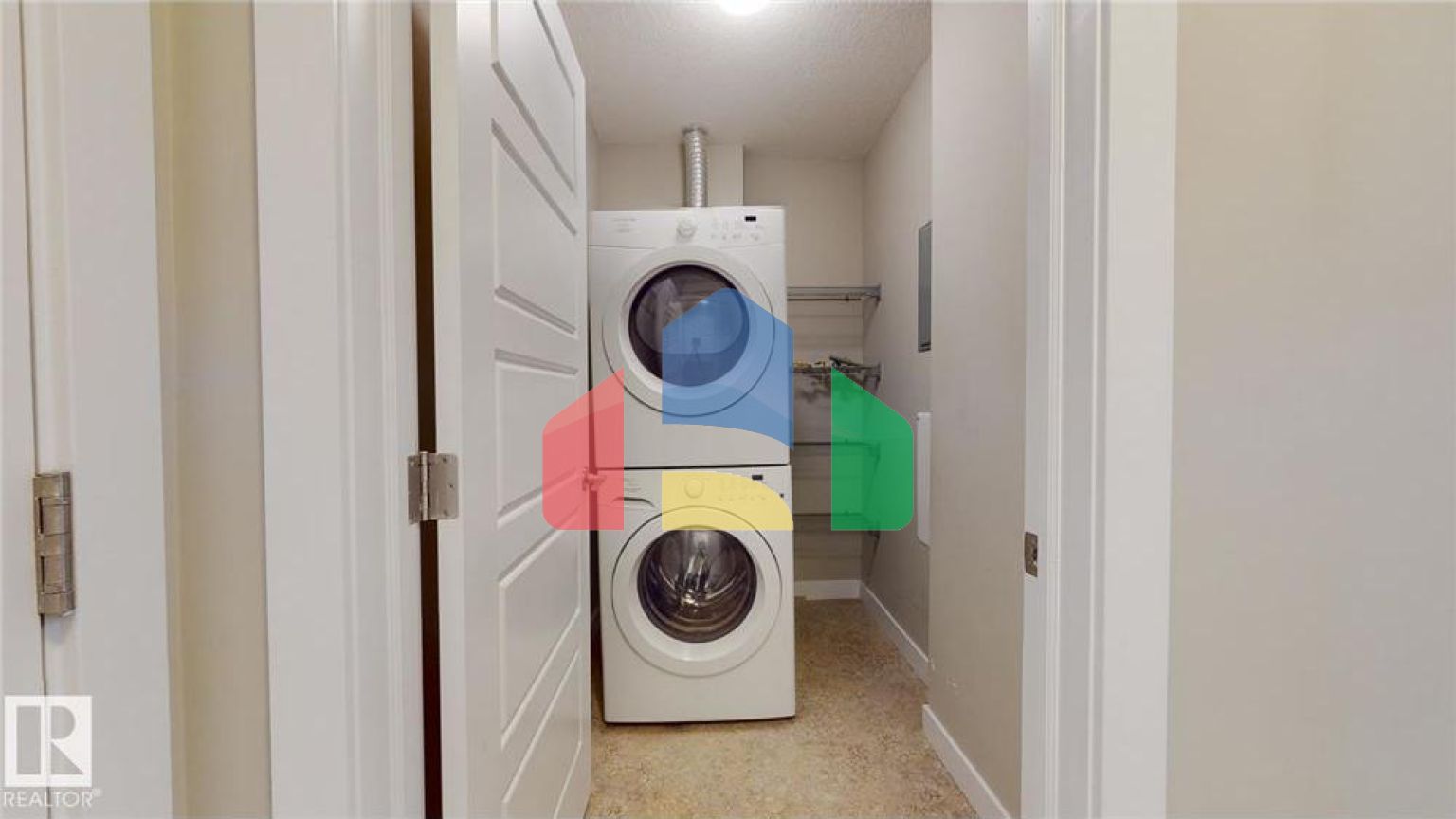 Residential - Condo/Apartment - Edmonton, Canada - Canada