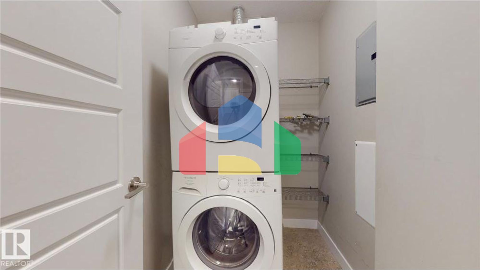 Residential - Condo/Apartment - Edmonton, Canada - Canada