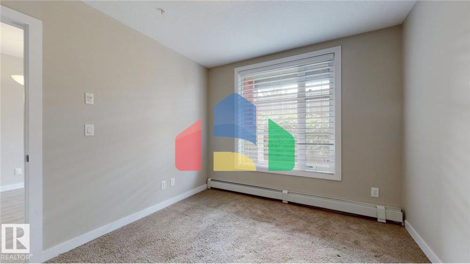 Residential - Condo/Apartment - Edmonton, Canada - Canada