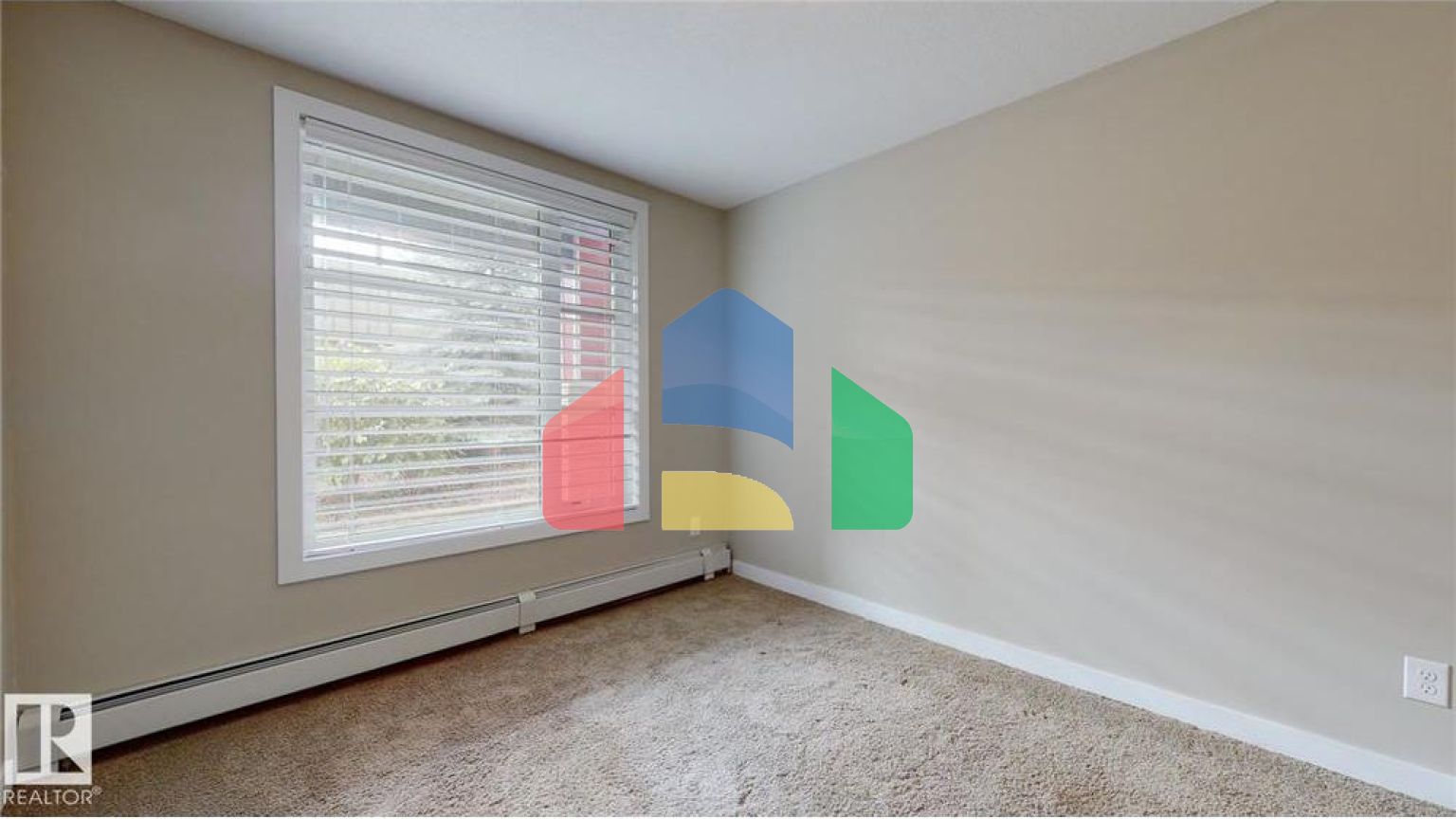 Residential - Condo/Apartment - Edmonton, Canada - Canada