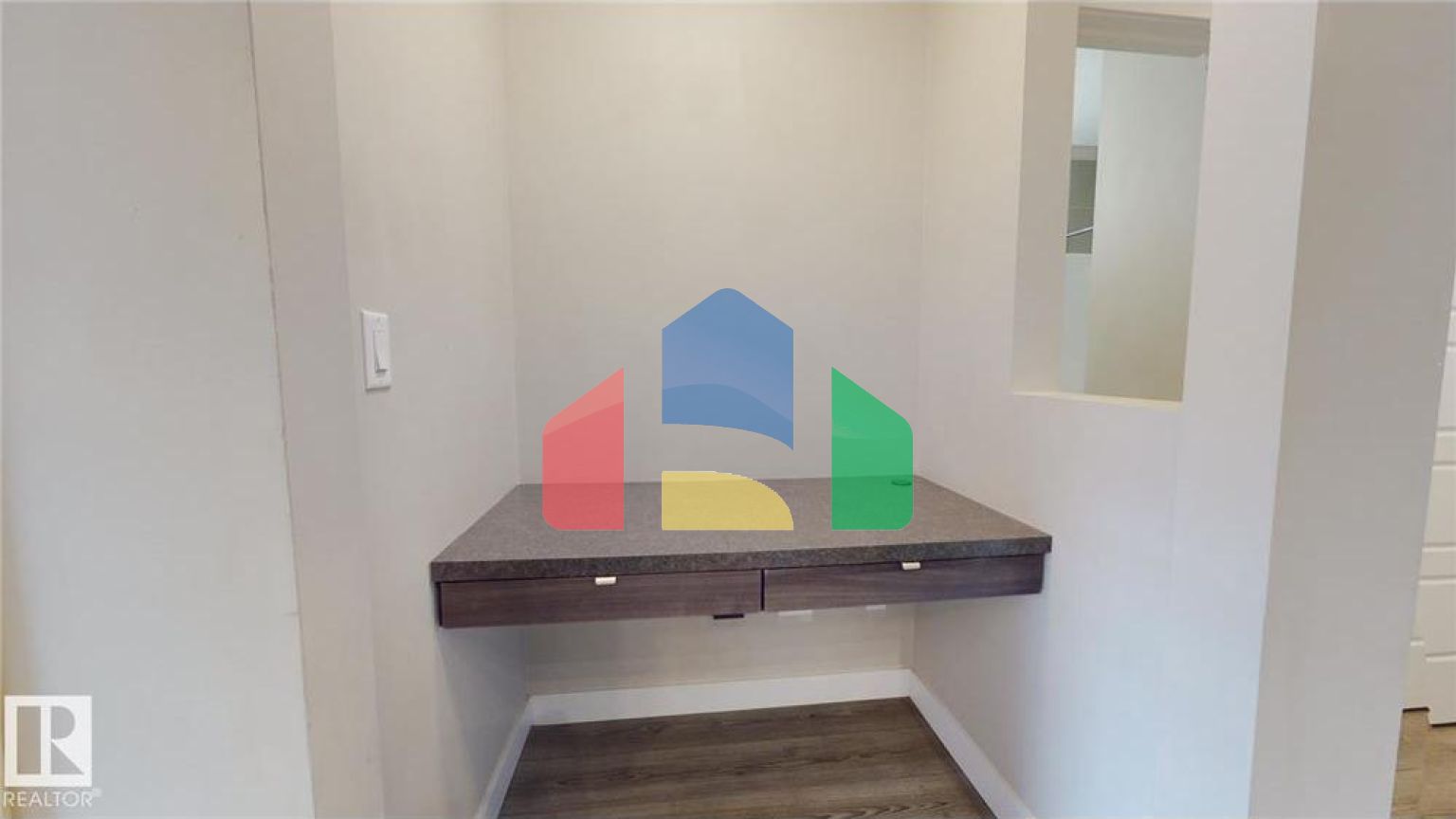 Residential - Condo/Apartment - Edmonton, Canada - Canada