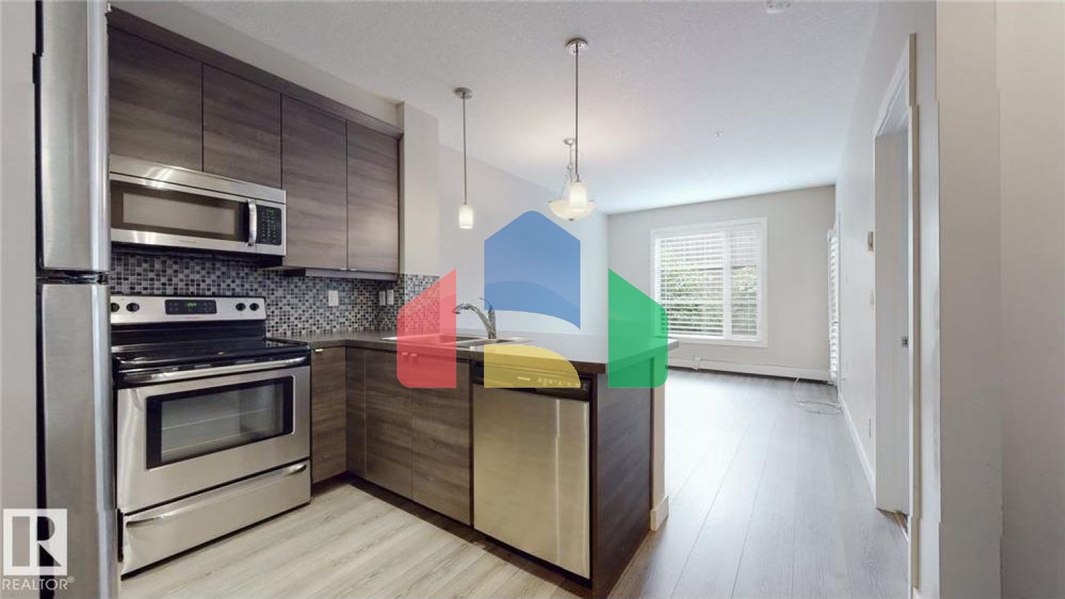 Residential - Condo/Apartment - Edmonton, Canada - Canada