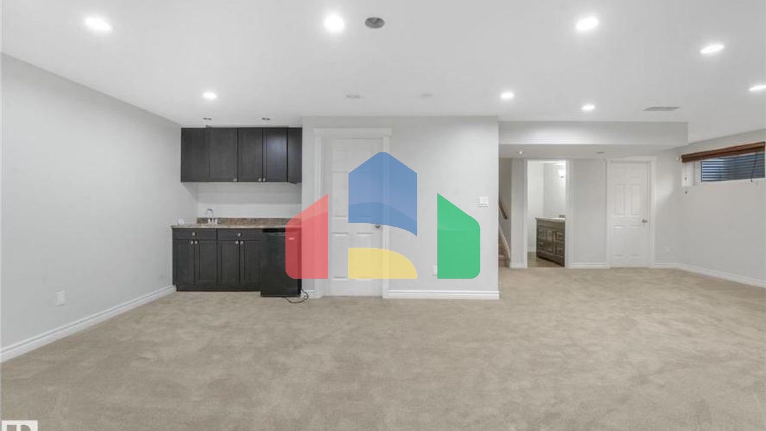 Residential - Single Family Home - Edmonton, Canada - Canada