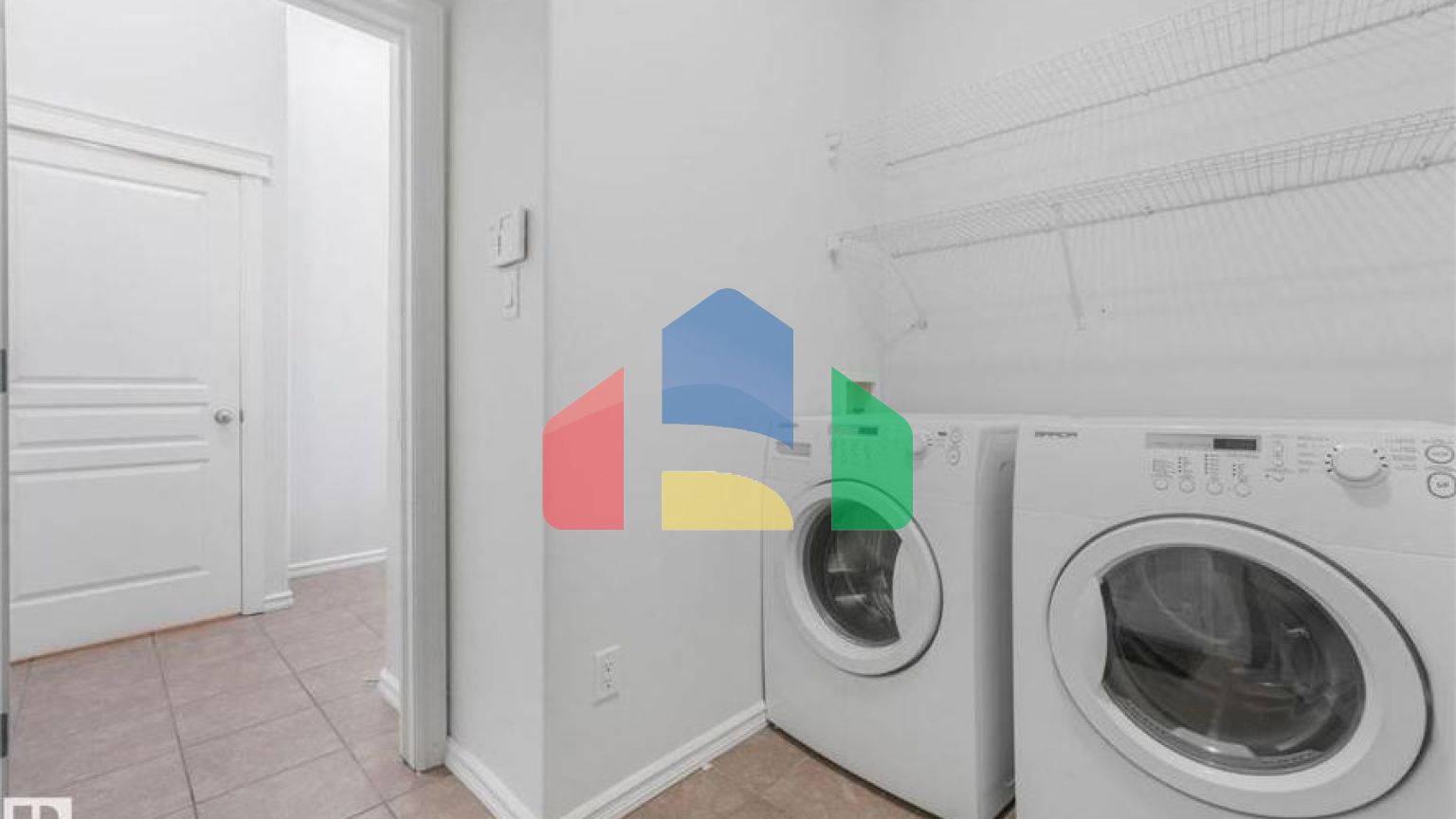 Residential - Single Family Home - Edmonton, Canada - Canada