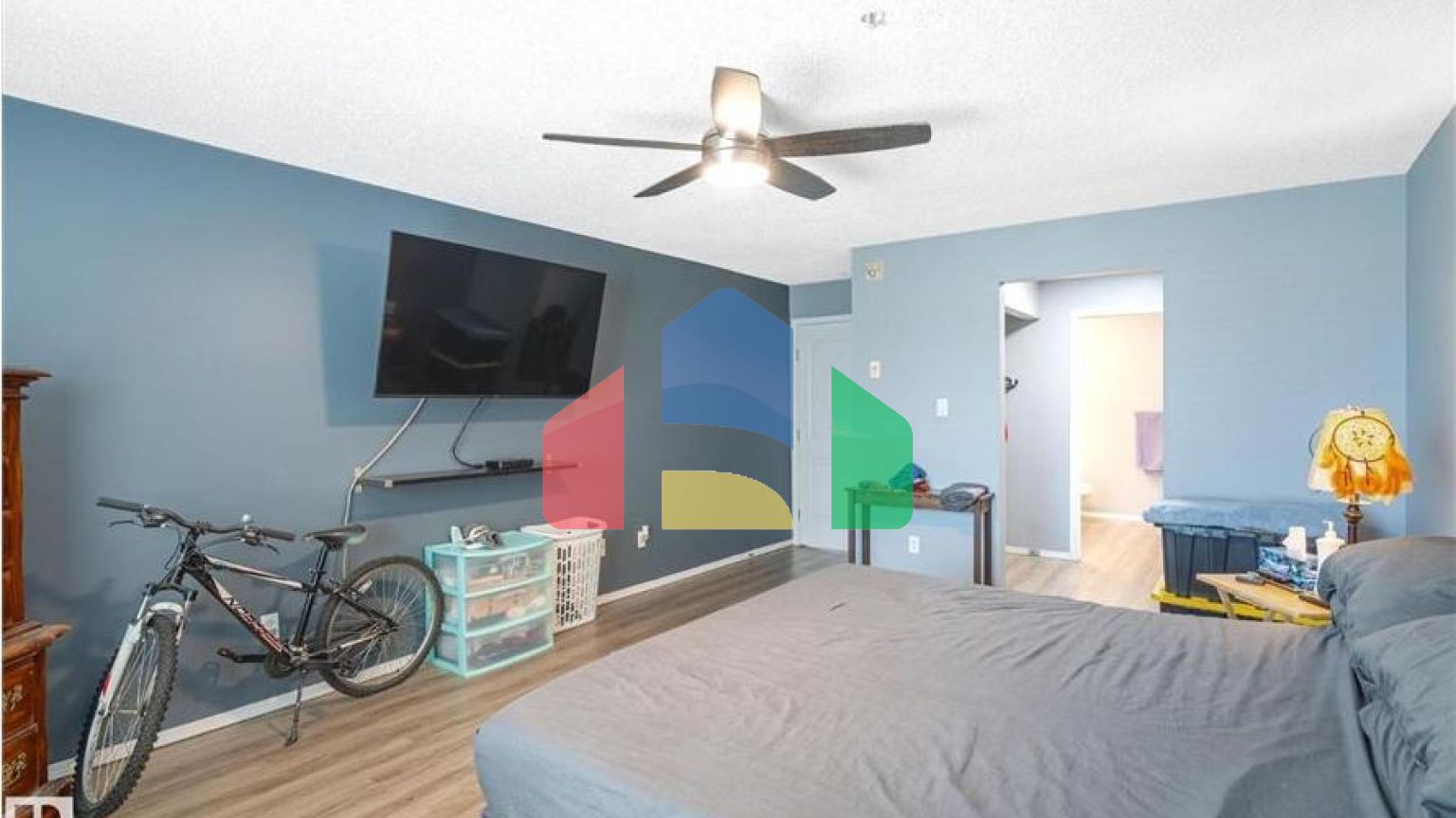 Residential - Condo/Apartment - Edmonton, Canada - Canada