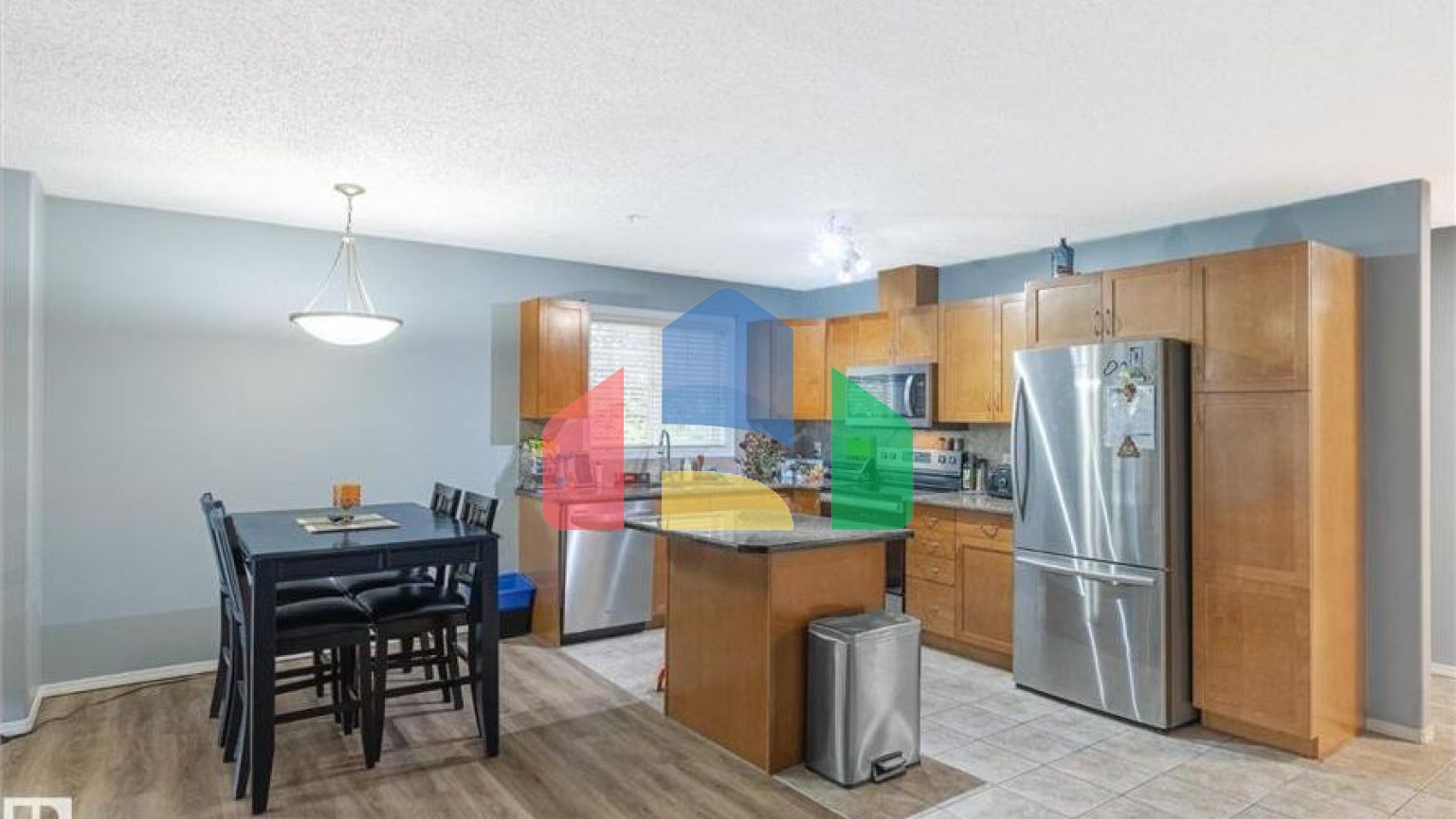 Residential - Condo/Apartment - Edmonton, Canada - Canada