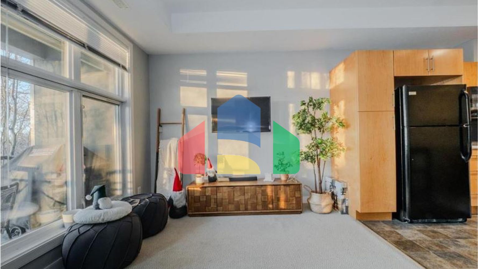 Residential - Condo/Apartment - Edmonton, Canada - Canada