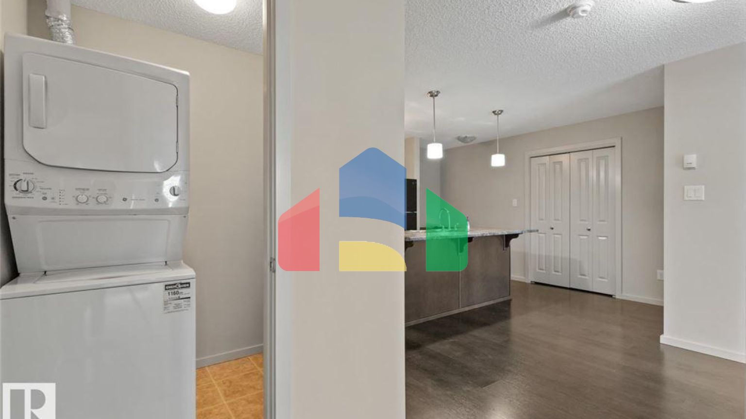 Residential - Condo/Apartment - Edmonton, Canada - Canada