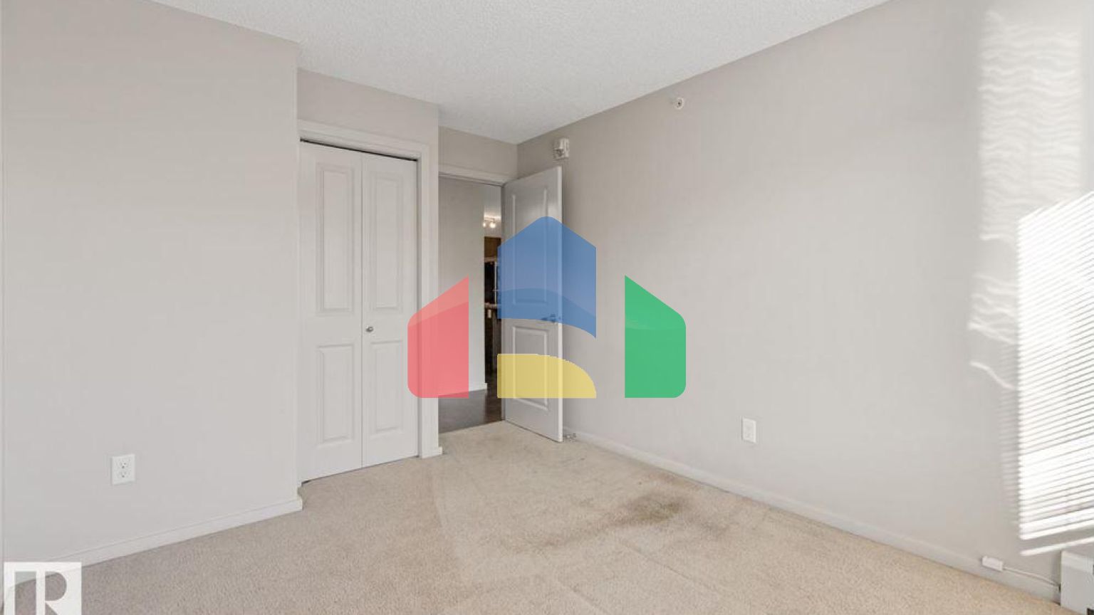 Residential - Condo/Apartment - Edmonton, Canada - Canada