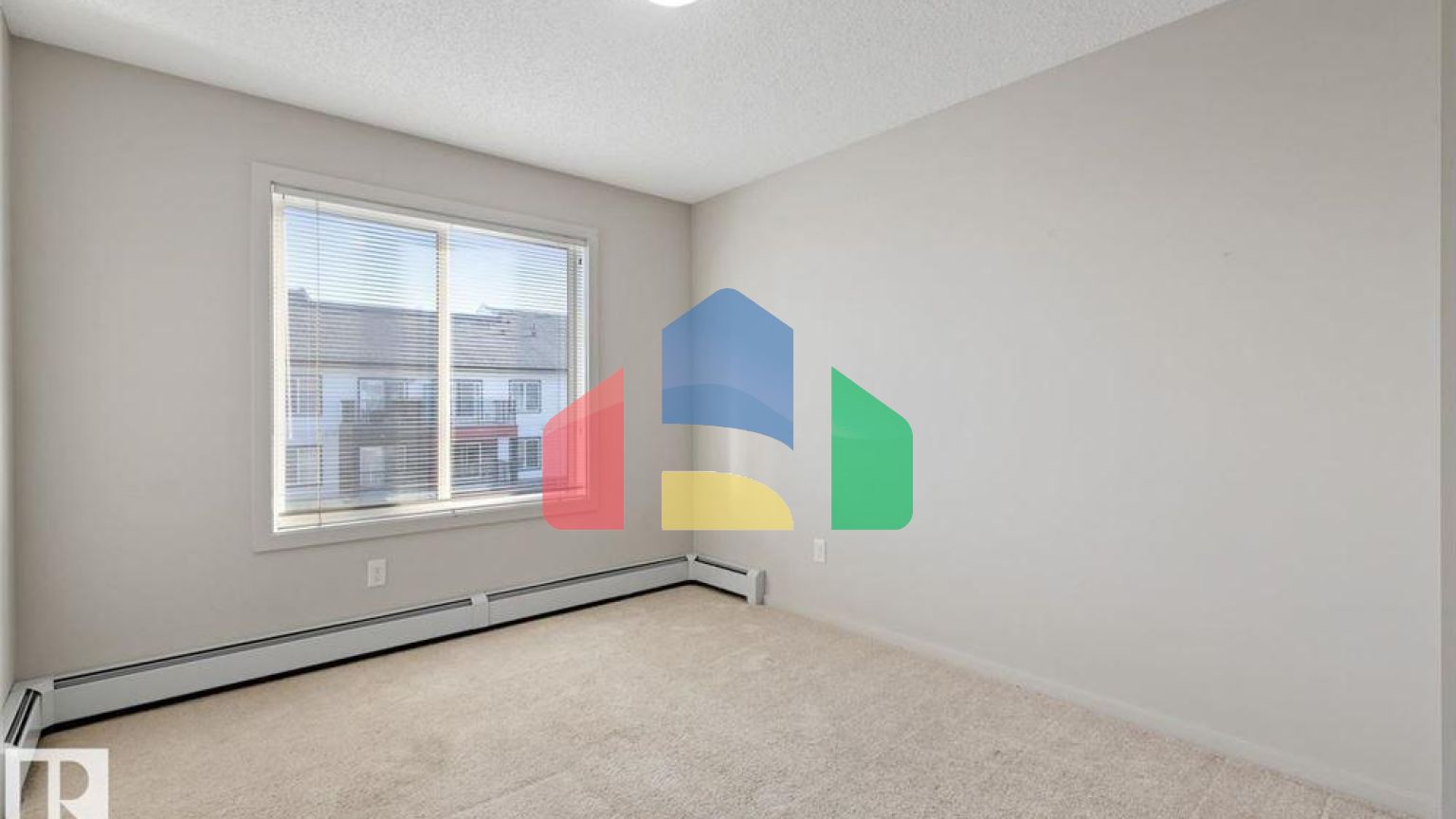 Residential - Condo/Apartment - Edmonton, Canada - Canada