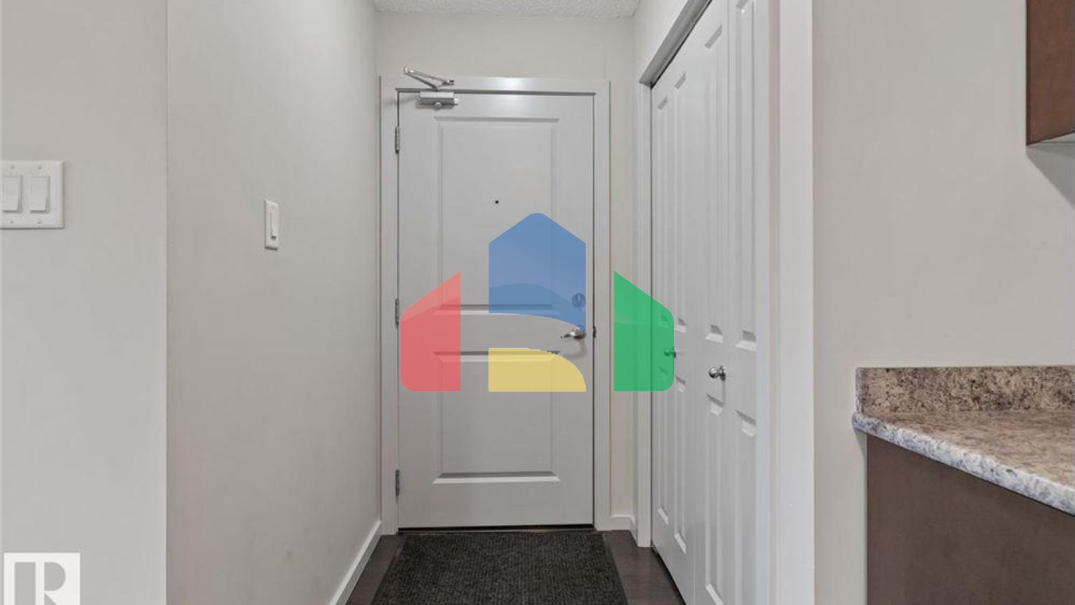 Residential - Condo/Apartment - Edmonton, Canada - Canada