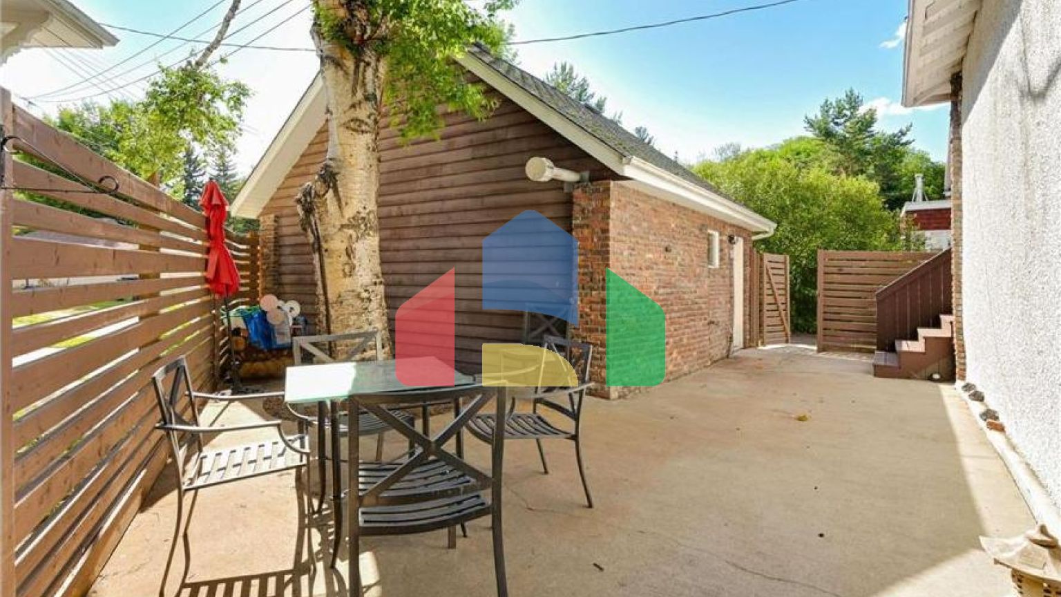 Residential - Single Family Home - Edmonton, Canada - Canada