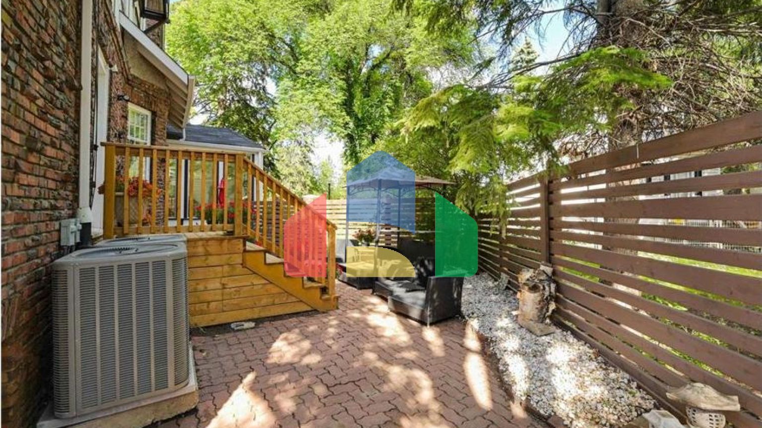 Residential - Single Family Home - Edmonton, Canada - Canada