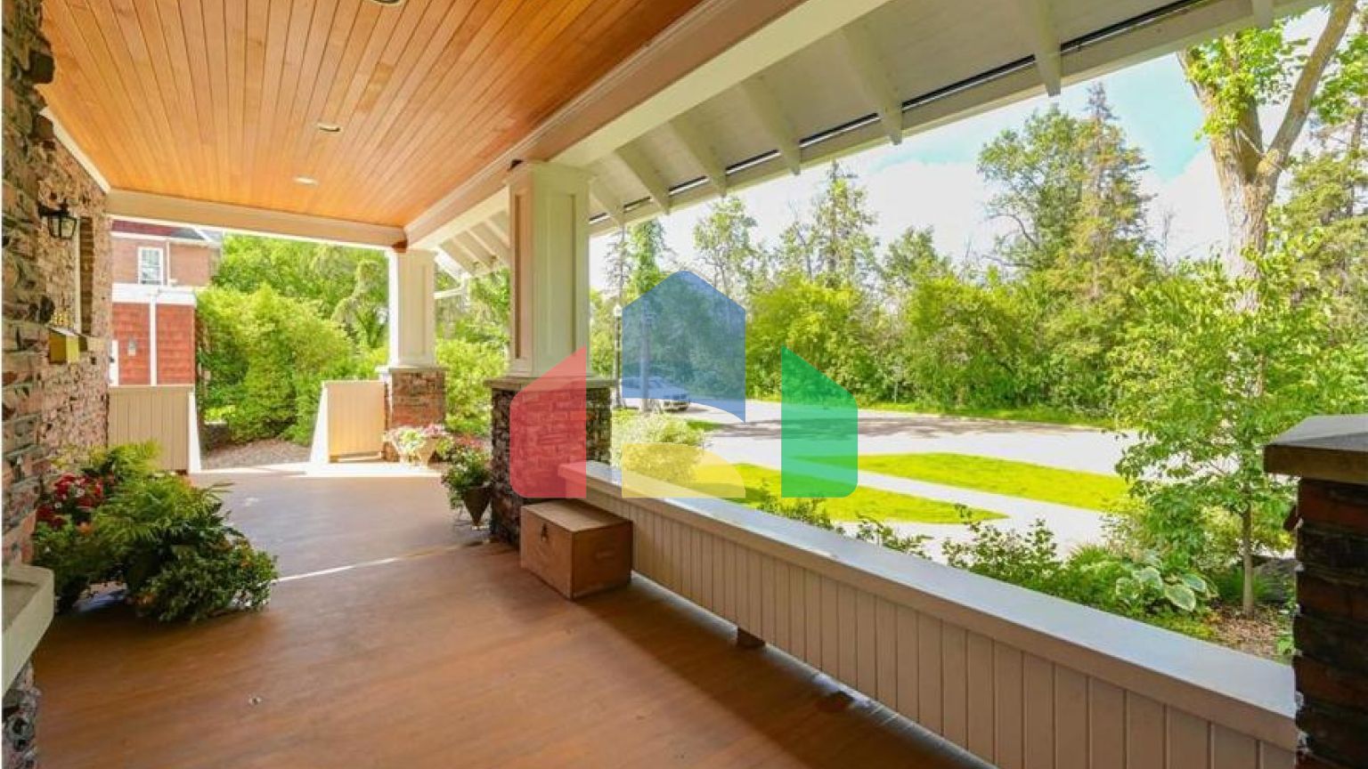 Residential - Single Family Home - Edmonton, Canada - Canada