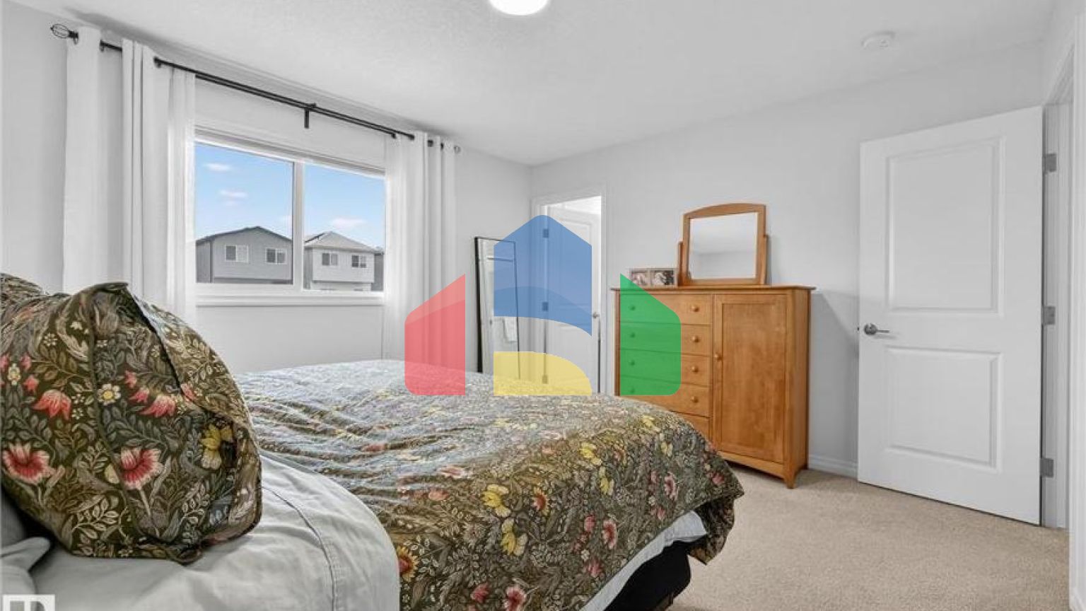 Residential - Single Family Home - Edmonton, Canada - Canada