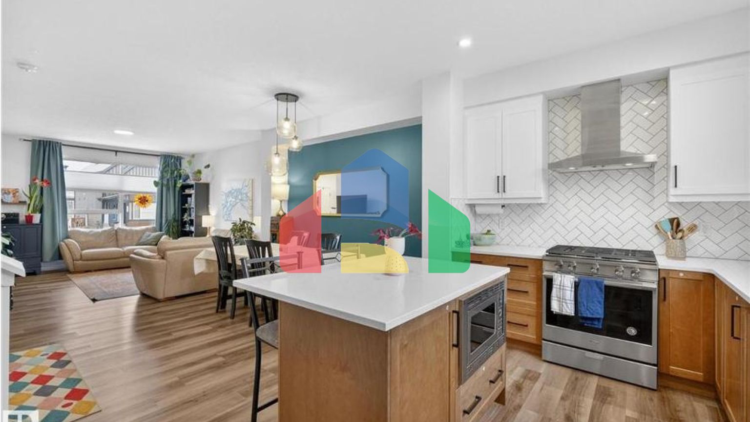 Residential - Single Family Home - Edmonton, Canada - Canada