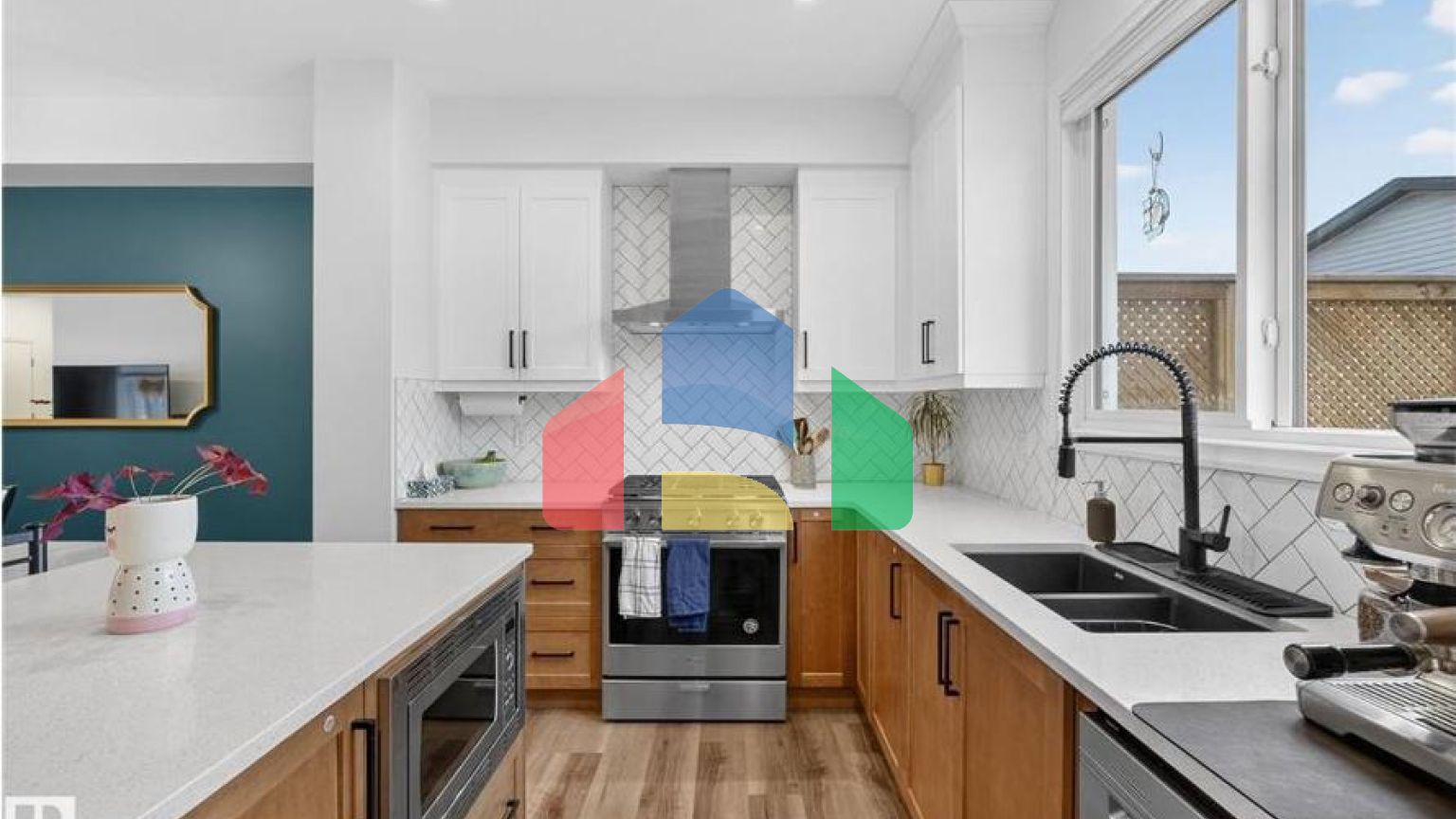 Residential - Single Family Home - Edmonton, Canada - Canada