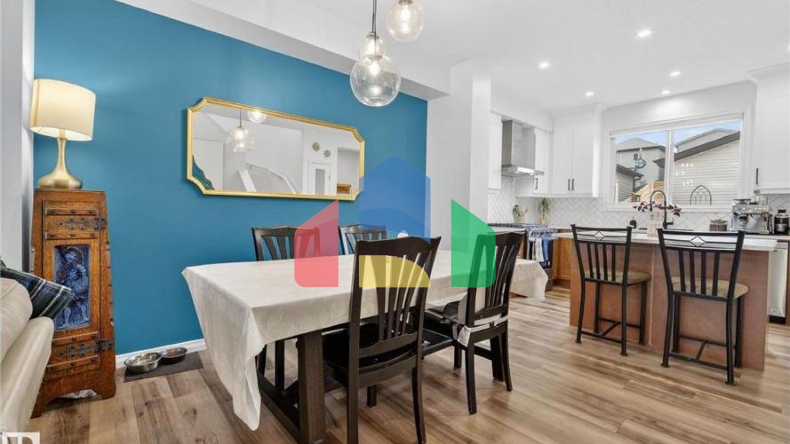 Residential - Single Family Home - Edmonton, Canada - Canada