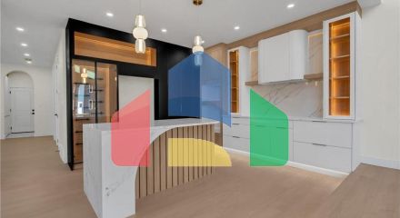 Residential - Single Family Home - Edmonton, Canada - Canada