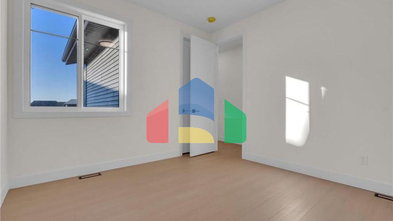 Residential - Single Family Home - Edmonton, Canada - Canada