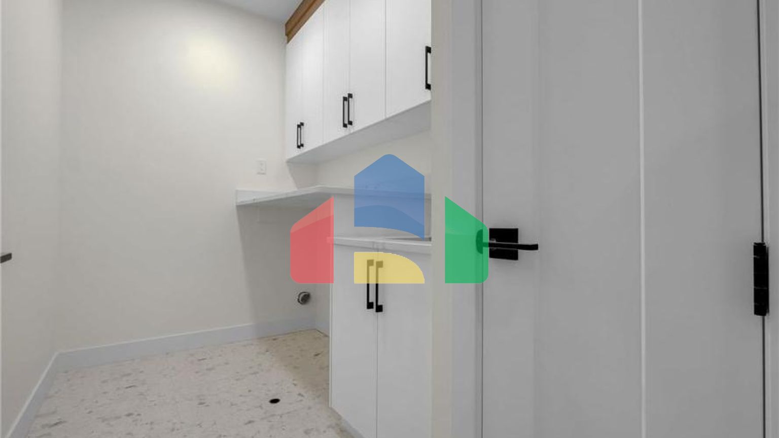 Residential - Single Family Home - Edmonton, Canada - Canada